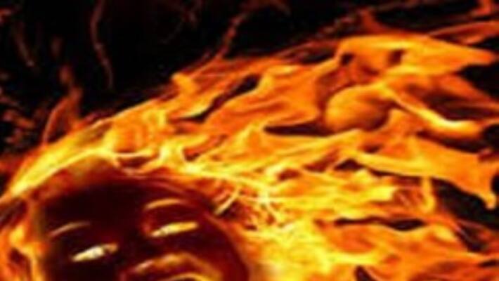 man attack with petrol on women in warangal man attack with petrol on women in warangal