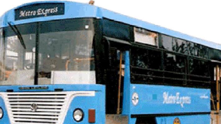 73-yr-old man crushed between two RTC buses - bsb 73-yr-old man crushed between two RTC buses - bsb