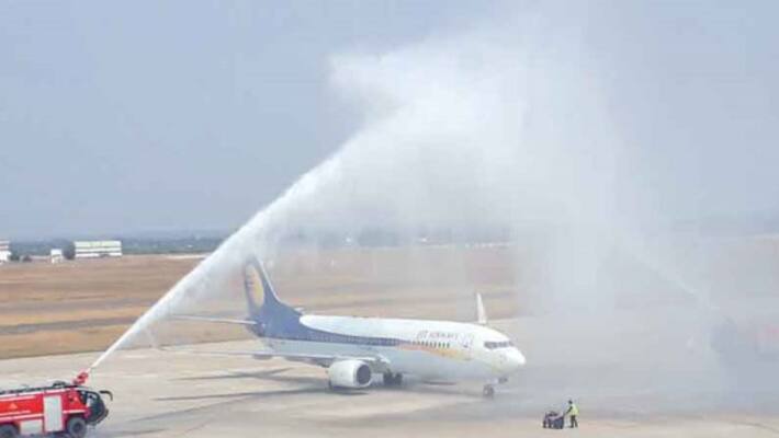 Trichy - Mumbai - Delhi flight service started - People and businessmen in happiness Trichy - Mumbai - Delhi flight service started - People and businessmen in happiness