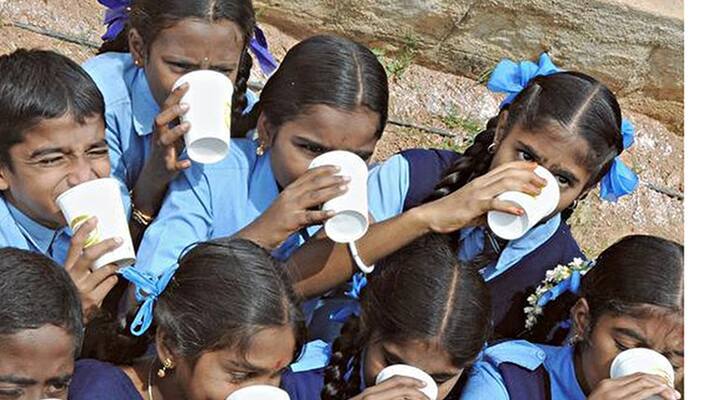 Karnataka government planning to distribute tetra pack milk for students behalf of Milk powder gow Karnataka government planning to distribute tetra pack milk for students behalf of Milk powder gow
