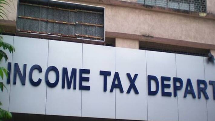 DMK complaints against income tax raids against party leaders alleges raids are politically influenced ones DMK complaints against income tax raids against party leaders alleges raids are politically influenced ones