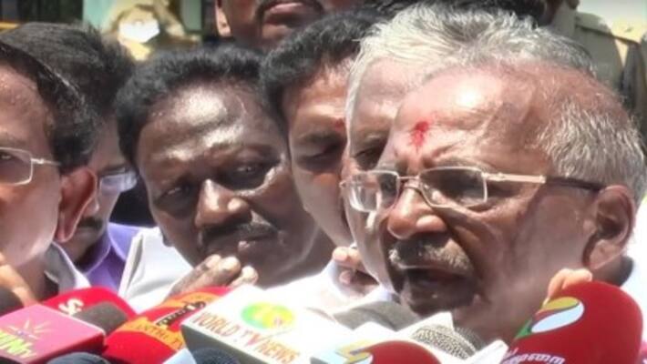 AIADMK leader Madhusudhanan's health is serious ... Administrators rushing to the hospital . AIADMK leader Madhusudhanan's health is serious ... Administrators rushing to the hospital .