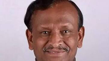 Karnataka government crisis: Rebel Congress MLA Nagaraj heads to Mumbai to meet another legislator Karnataka government crisis: Rebel Congress MLA Nagaraj heads to Mumbai to meet another legislator