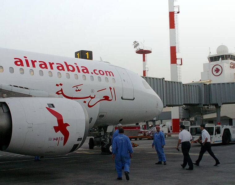 Air arabia abu dhabi. Эйр Арабия Абу Даби. Air Arabia катастрофы. Арабия Эйрлайнс аэропорт. Арабия Эйрлайнс Боинг 320.