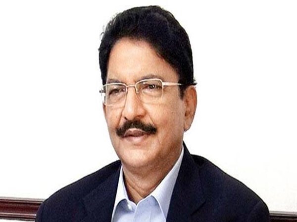 1980లో కరీంనగర్ ఎంపీ స్థానం నుండి పోటీ చేసిన విద్యాసాగర్ రావు ఓటమి పాలయ్యాడు.1998, 1999 ఎన్నికల్లో మాత్రం విద్యాసాగర్ రావు విజయం సాధించారు. 2014 ఎన్నికల్లో కేంద్రంలో మోడీ ప్రభుత్వం అధికారంలో వచ్చిన తర్వాత విద్యాసాగర్ రావును మహారాష్ట్ర గవర్నర్ గా నియమించారు.