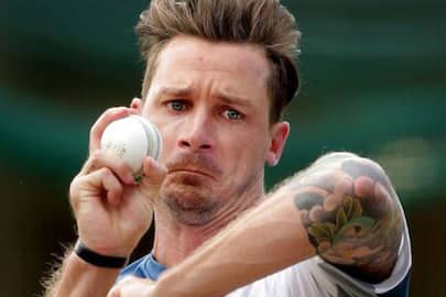 Dale Steyn equals South African record for most test wickets