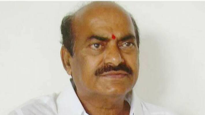 Former MP JC Diwakar Reddy sensational comments on Ys Jagan lns Former MP JC Diwakar Reddy sensational comments on Ys Jagan lns