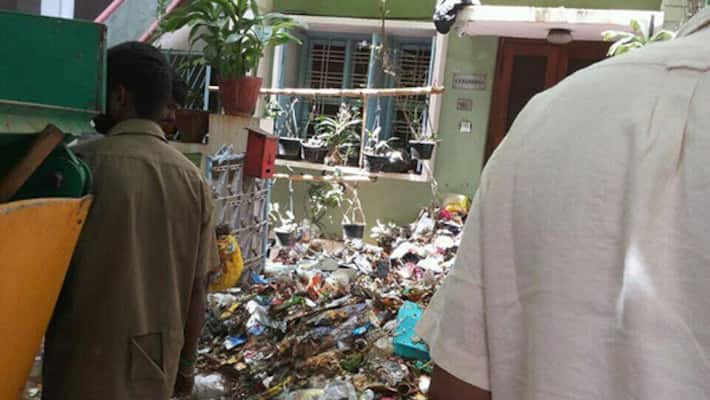 Bengaluru resident dumps garbage at politicians door Bengaluru resident dumps garbage at politicians door