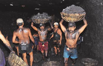 Kavithas re entry may lead to new political developments in Telangana