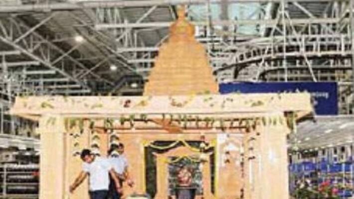 God sculptures with waste material Hyundai workers celebrating aayudha Pooja God sculptures with waste material Hyundai workers celebrating aayudha Pooja